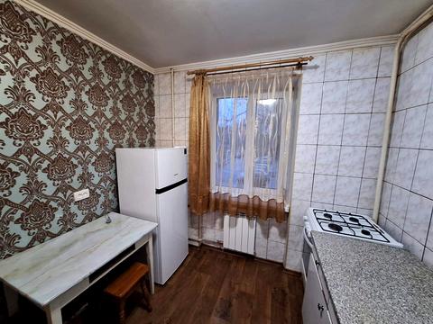 квартира за адресою Тролейбусна вул., 13