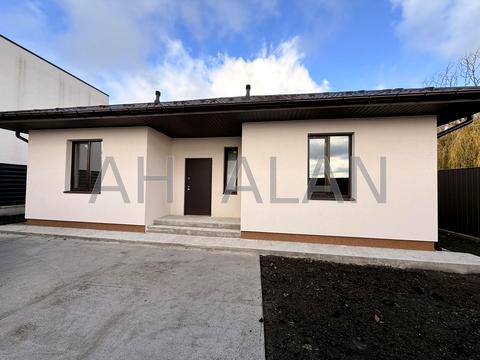 дом по адресу Леоніда Каденюка ул., 2