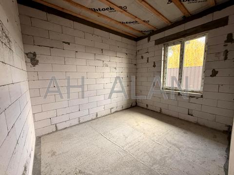 будинок за адресою Леоніда Каденюка вул., 2