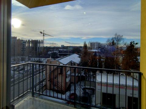 квартира за адресою Володимира Навроцького вул., 35