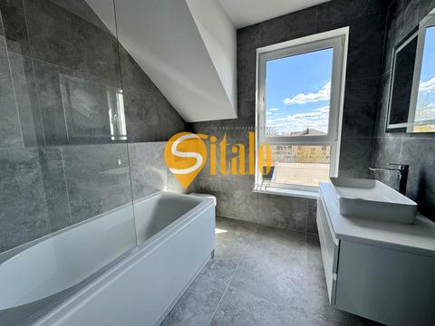 будинок за адресою Центральна вул.