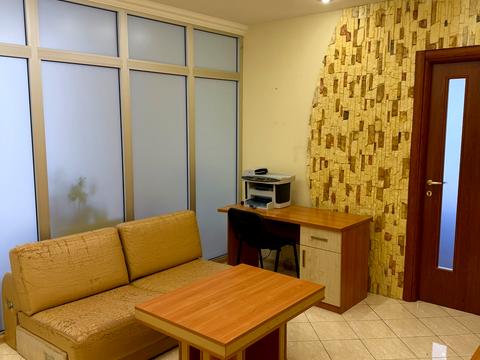 коммерческая по адресу Антоновича ул. (Горького), 172