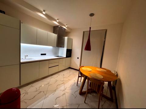 квартира за адресою Дегтярна вул., 22-А