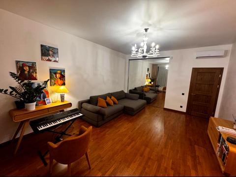 квартира за адресою Дегтярна вул., 22-А