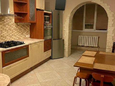 квартира за адресою Набережна Перемоги вул., 136-А