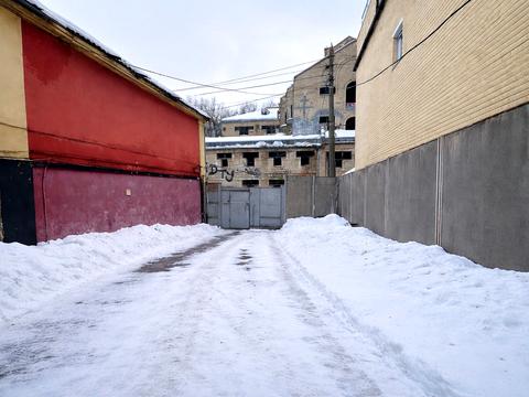 комерційна за адресою Нижньоюрківська вул., 39А