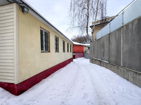 комерційна за адресою Нижньоюрківська вул., 39А