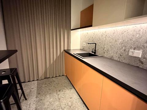 коммерческая по адресу Андрея Верхогляда ул. (Михайла Драгомирова), 19-А