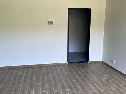 комерційна за адресою Проскурівська вул., 75А