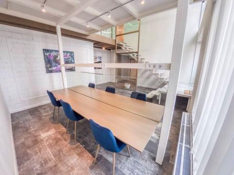 комерційна за адресою Зарічна вул., 6 к1