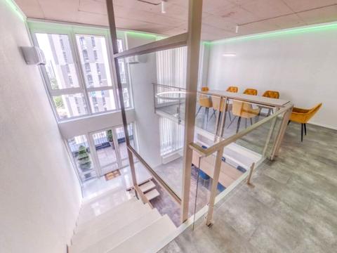 комерційна за адресою Зарічна вул., 6 к1