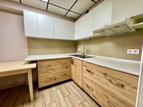 коммерческая по адресу Владимира Моссаковского ул. (Клари Цеткін), 30