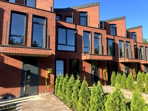 будинок за адресою Інститутська вул. (Артема), 1-І