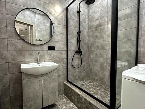 квартира за адресою Академіка Сахарова вул., 16