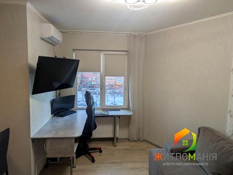 квартира за адресою Софії Русової вул., 1