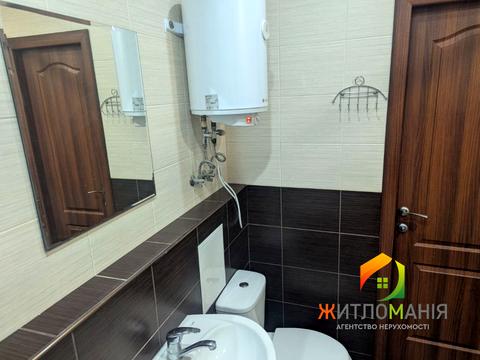 квартира за адресою Софії Русової вул., 1