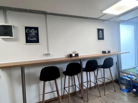 комерційна за адресою Саксаганського вул., 121