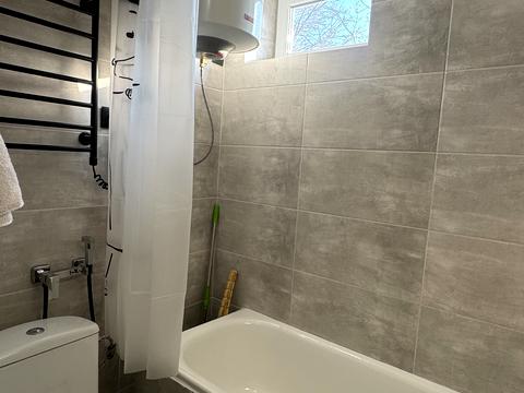 будинок за адресою Українська