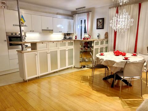 будинок за адресою Пироговська вул., 61