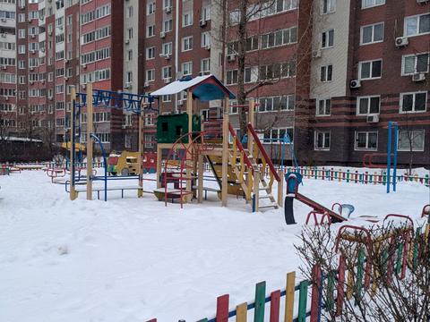 квартира за адресою Софії Русової вул., 1