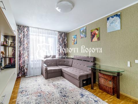 квартира за адресою Академіка Булаховського вул., 42/43