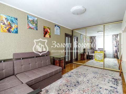 квартира за адресою Академіка Булаховського вул., 42/43