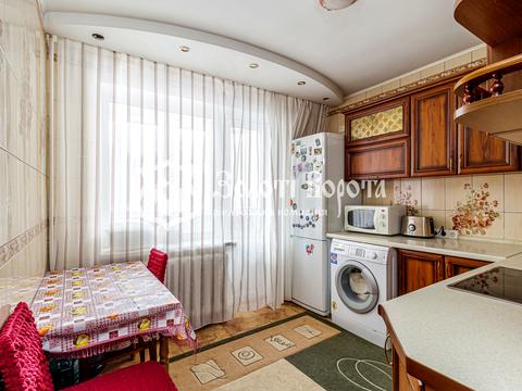 квартира за адресою Академіка Булаховського вул., 42/43