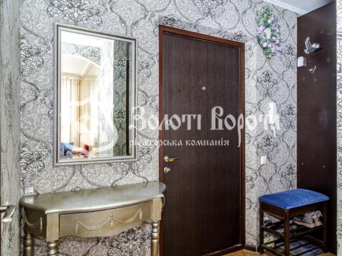 квартира за адресою Академіка Булаховського вул., 42/43