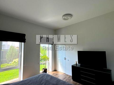 дом по адресу Мельника вул.