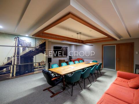 комерційна за адресою Кловський узвіз (Кловський), 7a