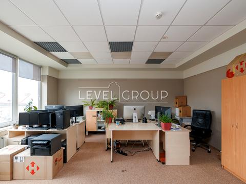 комерційна за адресою Кловський узвіз (Кловський), 7a