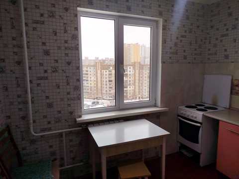 квартира за адресою Анни Ахматової вул., 21