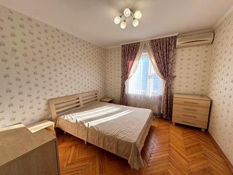 квартира за адресою Червоної Калини просп. (Володимира Маяковського), 38/10