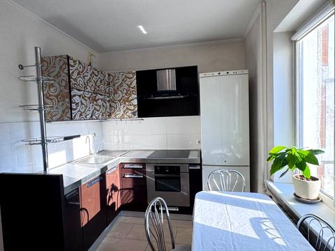 квартира за адресою Червоної Калини просп. (Володимира Маяковського), 38/10