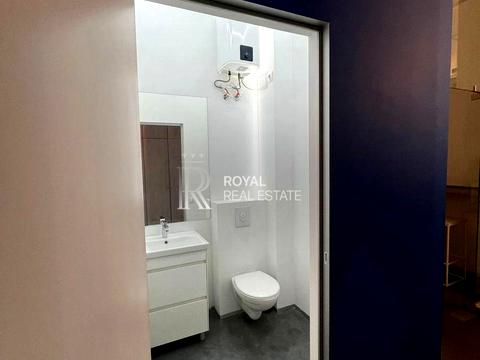 комерційна за адресою Сім'ї Стешенків вул. (Тимофія Строкача), 9а