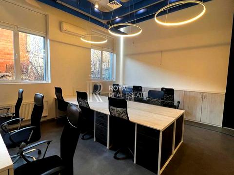 комерційна за адресою Сім'ї Стешенків вул. (Тимофія Строкача), 9а