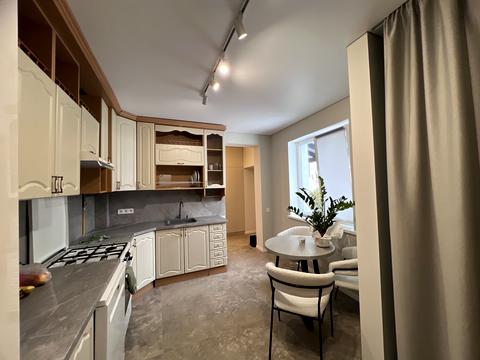 будинок за адресою Львів, Розточчя вул.