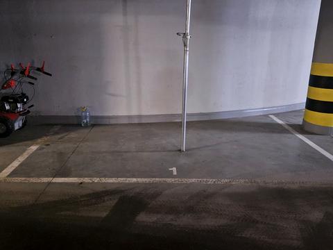 паркомісце за адресою Київ, Іоанна Павла II вул. (Патріса Лумумби), 6/1