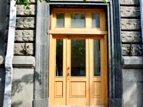 коммерческая по адресу Банковая ул., 3