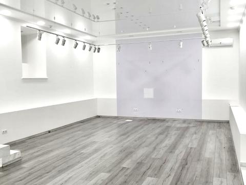 коммерческая по адресу Банковая ул., 3