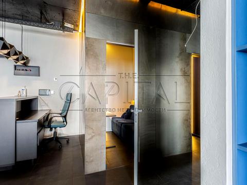 комерційна за адресою Кловський узвіз, 7a