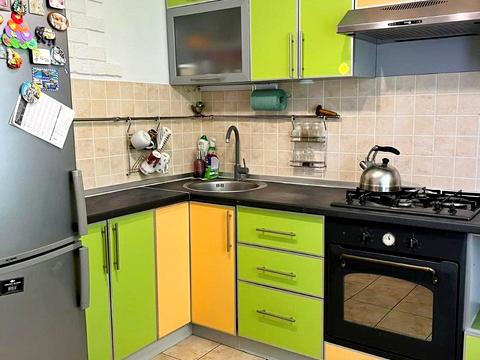 квартира за адресою Соборності вул. (Доценка), 25-В