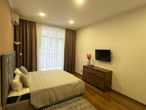 квартира за адресою Дегтярна вул., 9