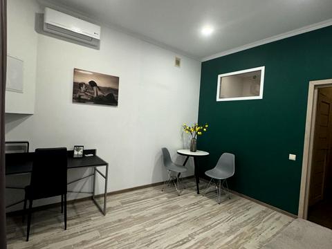 квартира за адресою Дегтярна вул., 9