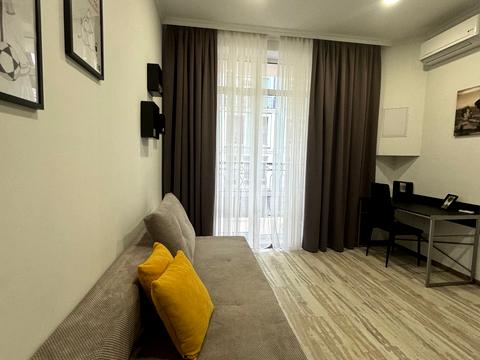 квартира за адресою Дегтярна вул., 9