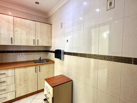 комерційна за адресою Антоновича вул. (Горького), 172