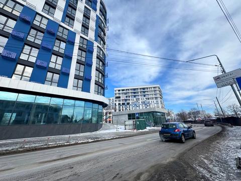 комерційна за адресою Центральна вул., 11