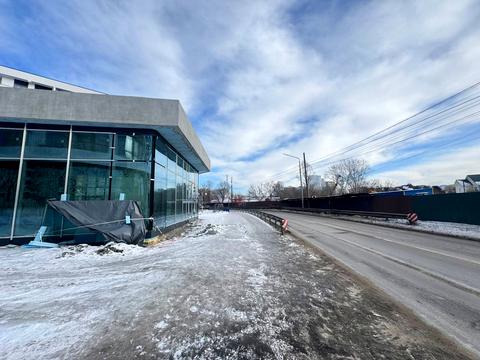 комерційна за адресою Центральна вул., 11