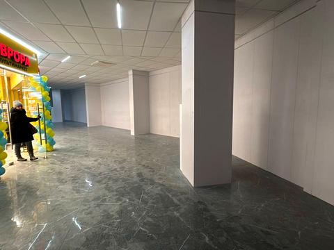 комерційна за адресою Миколи Бажана просп., 17-А