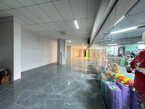 комерційна за адресою Миколи Бажана просп., 17-А